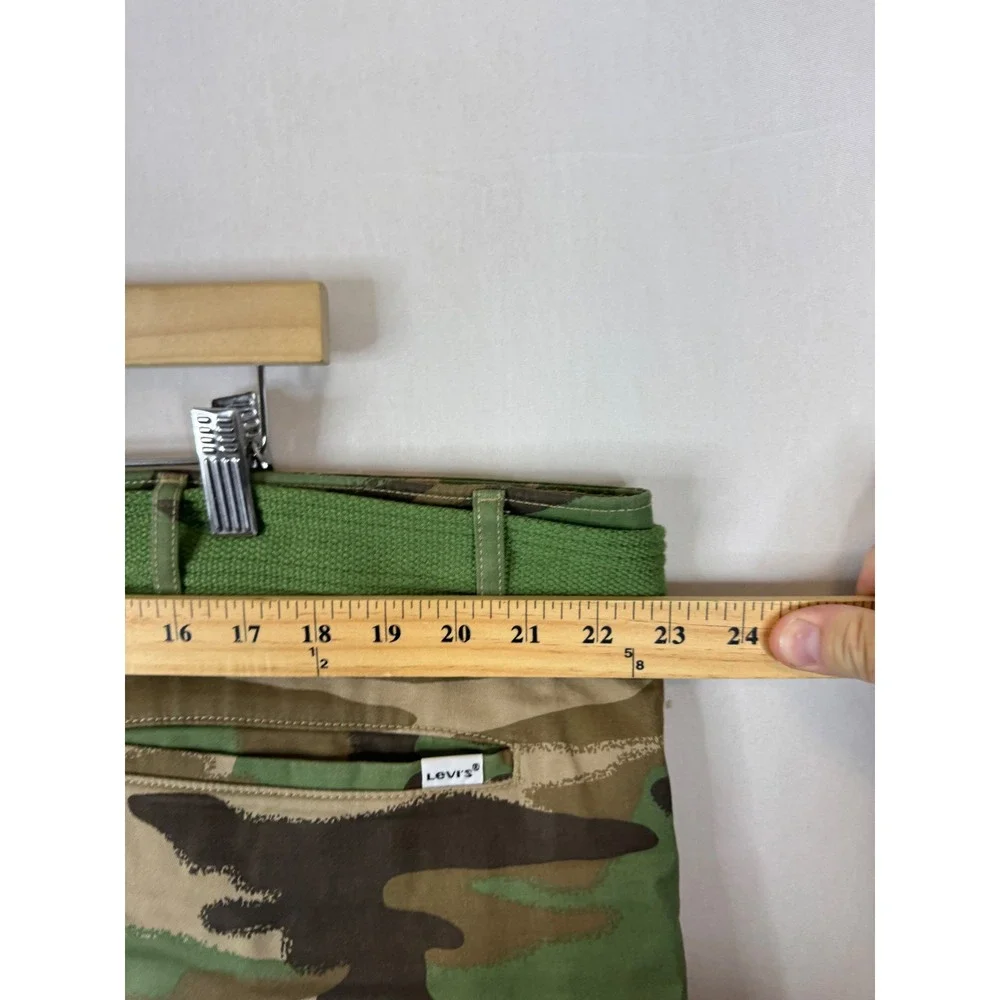 Levis Mens Camo Cargo Shorts Green Woodland‎ Camouflage with Belt W44 PC9-23243